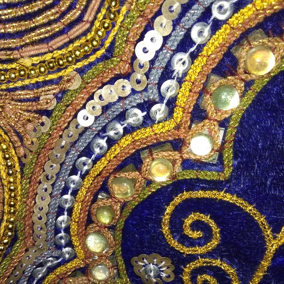 "MAKE AND OFFER ITEM" - Picture 3 of 4